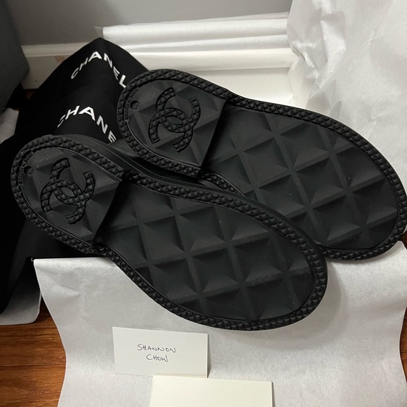 Authentic Chanel Black Rain Boots Size 37 - Brand New In Box - Picture 2 of 2